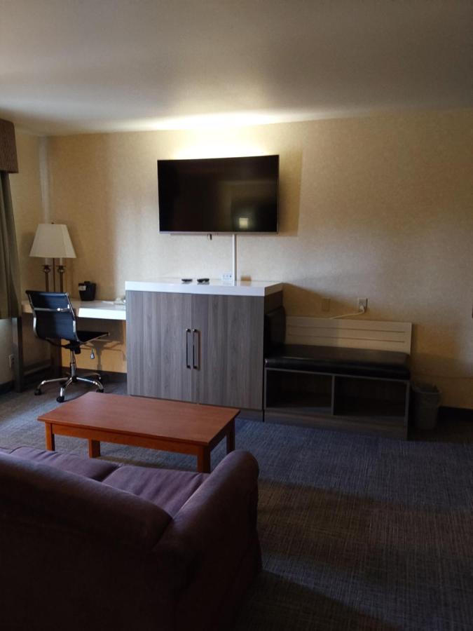 Lavissh Inn And Suites Bellingham Kültér fotó